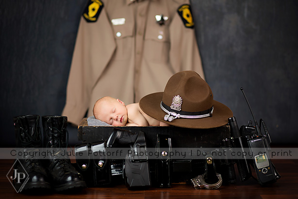 southern illinois newborn photographer state cop newborn photos